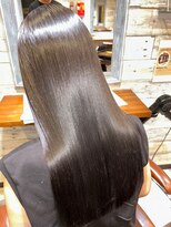 エスト(est) 髪質改善/新宿/西新宿/トリートメント/白髪染め/白髪ぼかし