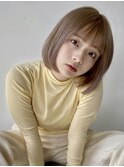 イメチェン/ホワイトブロンド/外ハネボブ/美髪/ワイドバング
