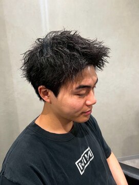 ヨロ(YOLO) スパイキーショート