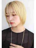 透ける前髪が可愛い＊ハイトーンベージュのマチルダボブ＊