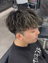 リベル(LIBER)&nbsp;メンズハイライト/メンズパーマ/縦落ちツイスパ