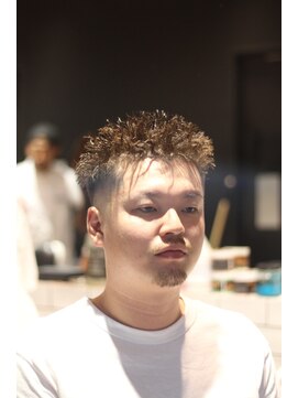 キングスマントーキョー 三鷹店(KINGSMAN TOKYO) スパイキーツイスト