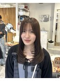 ミディアムヘア暗めカラーデザインカラーフェイスフレーミング