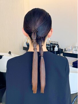 【ヘアセット】タイトツイン