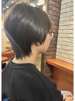 ヘアメイク フレンシア(hair make flencia)&nbsp;大人可愛い「丸みウルフ」× 暗髪グレージュ【043スタイル】