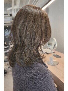 アメリ(ameri) 【ameri akari】オリーブベージュ/くびれレイヤー/くびれミディ