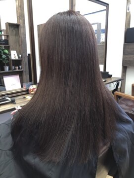 ヘア プロデュース アイモ(Hair Produce Aimo) さらツヤロングの大人アッシュブラウン☆