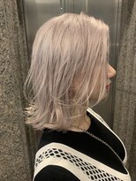 ウィルゴ(VIRGO)&nbsp;ウルフカット ヘアカラー ホワイトアッシュ  ケアブリーチ
