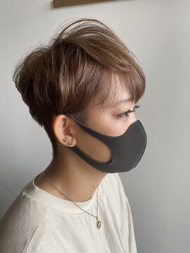 ヘアメイク カーロデュエ(Hair Make caro due) 2ブロックショート
