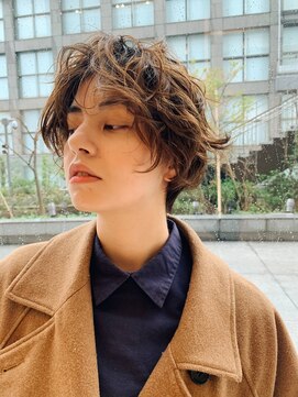 シアラ(ciala) ショートボブ×パーマ