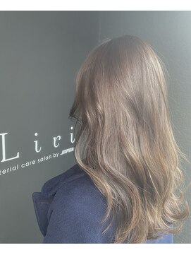 リリ(Liri material care salon by JAPAN) ナチュラルグレージュカラー