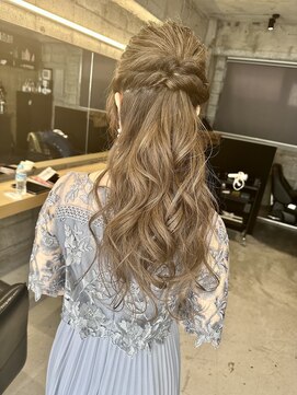 十角髪 ヘアアレンジ