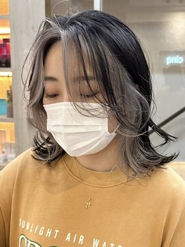 サンク 原宿 表参道(cinq) インナーカラーミルクティーベージュハイトーンケアブリーチ