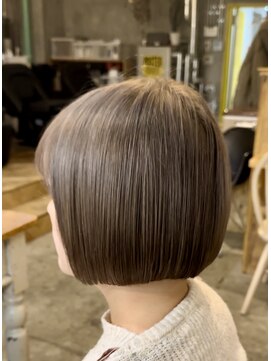 ウィークエンド(WEEKEND) ブリーチ白髪活かし【カット＋Wカラー＋トリートメント23900円】