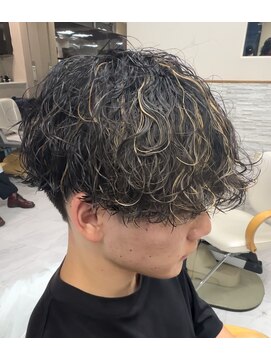 サニーサイドアップ 大宮(Sunny side up) ハイライトx波巻きパーマ