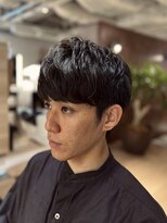 ウノプリールヴァモス(unopulir Vamos) 30代メンズ前髪下ろしニュアンスパーマ