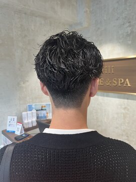 ミリ 府中(Mili) カット×ツイストスパイラルパーマ