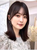 外ハネ/ミディアムヘア/小顔効果/レイヤー/前髪カット/おくれ毛