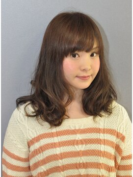 ナタリーアンドアローナ エーエス(Natalie&Arrowna AS) ふんわりウェーブ