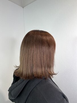 テテ(TETE) ブラウンカラー 心斎橋×長堀橋