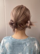 ビュートリアム ギンザ(BEAUTRIUM)&nbsp;ハイトーンカラー/簡単アレンジ