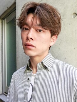 ミラバイグリーン(Mira by green)の写真/【Men's限定クーポンあり】メンズの印象を大きく左右する眉のデザインは、《Mira》にお任せ![メンズカット]