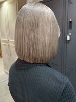 イリ 大阪(ili)&nbsp;ハイライトカラー/ミルクティーベージュ/レイヤーカット