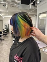 モニカ 原宿店(MONIQA) レインボー