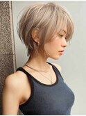 前髪小顔ハイトーンカラー大人ショートボブヘア20代30代40代