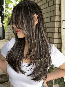 ディモアンド 表参道(Dimo&) xハイライトホワイトグレージュ/レイヤーカット/チェリーブラウ