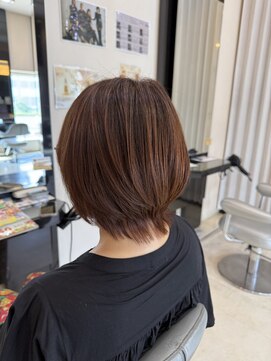 スーリール シュシュ(sourire chouchou) グラデーションボブスタイル