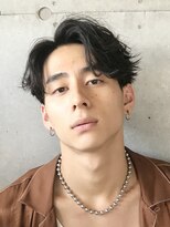 フィフス(fifth)&nbsp;原宿毛流れセンターパートカットニュアンスパーマツーブロック