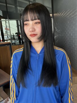 チャンネル(channel) 暗髪ぷつっとバング顔まわりレイヤー
