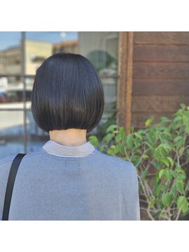 ヘアードレスビュー(hair dress V.I.E.W) ミニボブ