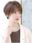 小顔を実感出来る 大人女性のひし形ショート