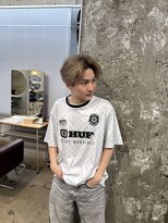 リラクオーレメンズ(LIRA CUORE men's)&nbsp;シャドウパーマ/縮毛矯正/毛流れセンターパート/ハイトーン