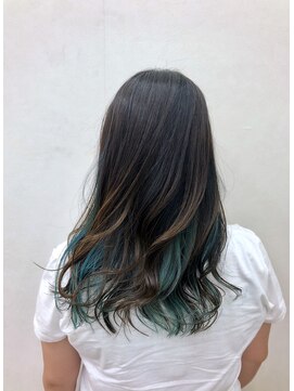 リアン 熊谷本店(Rien) ターコイズブルーインナーカラー