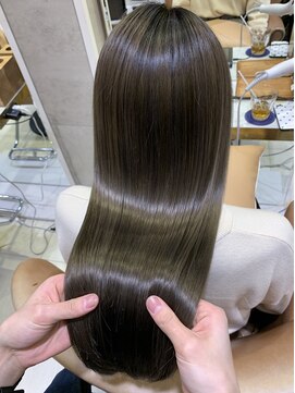 アンド ストーリーズ(&STORIES) 髪質改善イルミナカラーストレート艶髪ハイトーンカラー