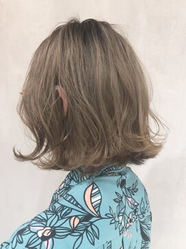 アルバム 渋谷パルコ(ALBUM) ブロンドベージュ_ハイライトカラーオリーブカラー_ba158611