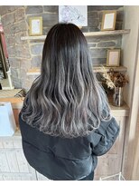 Yoshiつね さくら店&nbsp;ホワイトシルバー×バレイヤージュ