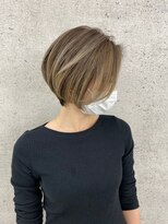 イキ 表参道(iki omotesando)&nbsp;モード/無造作ウェーブ/大人ガーリー[表参道駅]