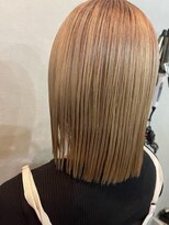 ロア ファーストクラス(LORE.first class)&nbsp;切りっぱなしボブ×ミルクティー