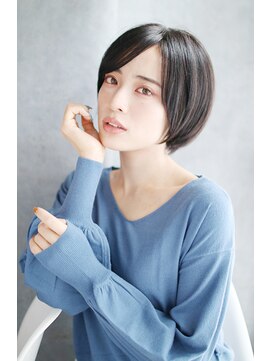 トランクイルグラフ(TRAN9UIL graph) 20代30代40代　冷静な大人ショート【草津】＃780