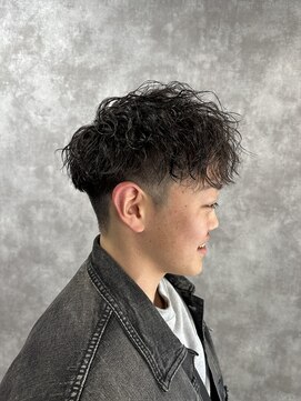 スピン 本八幡(SPIN) スペインカール/スパイキーショート/ブルーブラック/本八幡