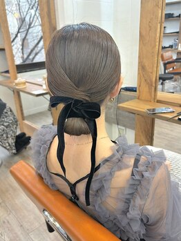 ナンバー アンフィール 渋谷(N° anfeel)の写真/*より華やかに。品のある可愛らしい印象のヘアセット／ヘアアレンジ* [渋谷]