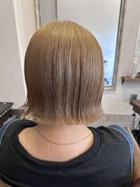 ジィップクリニカ(Zip clinica) ミルクティーベージュ 担当-木村優伽