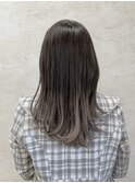グレーグラデーションカラーロングウェーブスタイル