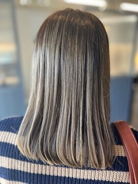 ジールヘアー(GIIL HAIR) ロングボブ