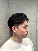 自然な毛流れでラフにキマるセンターパート×ニュアンスパーマ
