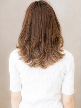 カバーヘア ブリス 大宮西口(COVER HAIR bliss) 斜めバング裾カラーバタフライカットクラゲヘアーX大宮20代30代